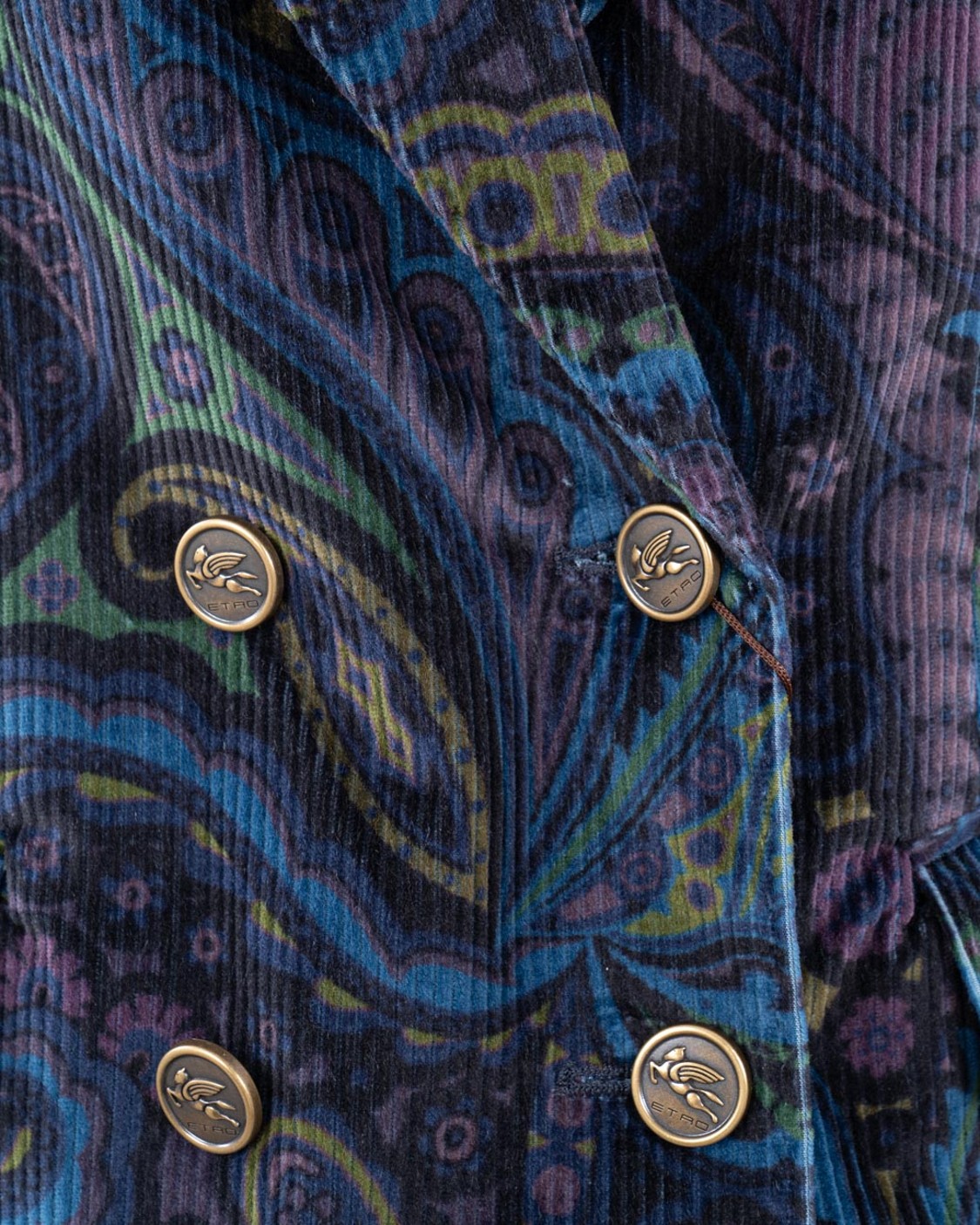 shop ETRO  Giacca: Etro giacca doppiopetto paisley jacquard.
Vestibilità slim.
Revers a lancia.
Chiusura doppiopetto con bottoni Pegaso.
Polsi con bottoni Pegaso.
Tasche laterali con patta.
Taschino a filetto sul petto.
Composizione: 96% Cotone, 2% Elastan, 2% altre fibre.
Made in Italy.. WRCA0010 99SAEE3-X0887 number 4369217